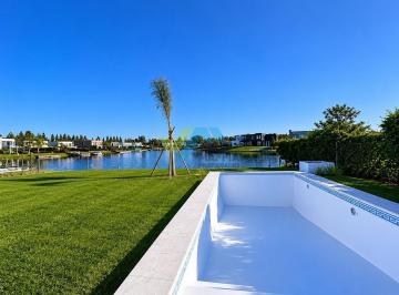 Casa · 180m² · 5 Ambientes · 2 Cocheras · Casa Estilo Frances en Una Planta con Pileta - Lote a La Laguna San Matias Area 1