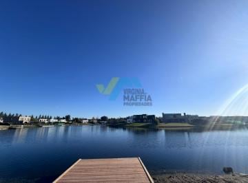 Casa · 180m² · 5 Ambientes · 2 Cocheras · Casa en Una Planta con Pileta - Lote a La Laguna San Matias Area 1