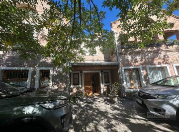 Casa · 290m² · 3 Dormitorios · 2 Cocheras · Casa en Alquiler Temporario en El Bajo de San Isidro