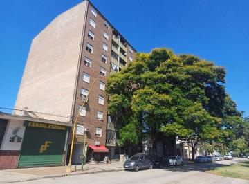 Departamento de 1 ambiente, Ciudad de Santa Fe · Zona Parque Garay - Club Unión: 2 Dorm. con Placares, Estar - Comedor, Cocina, Baño y Balcón.