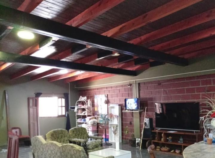 Casa · 150m² · 3 Ambientes · 2 Cocheras