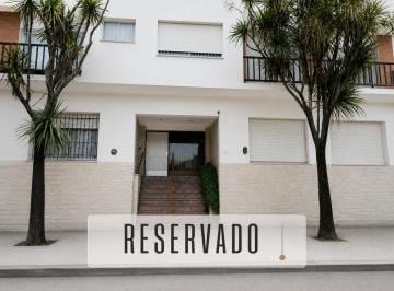 Departamento · 38m² · 2 Ambientes · 1 Cochera · Departamento Contrafrente - 2 Ambientes con Cochera en Barrio La Perla