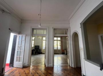 Edificio · 250m² · Edificio Comercial - Oficina - Centro Estetica - Escuela - Showroom