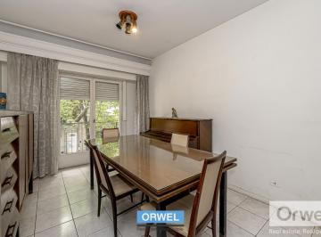 Departamento · 59m² · 3 Ambientes · Venta Amplio 3 Ambientes, Saavedra. 1° Piso por Escalera