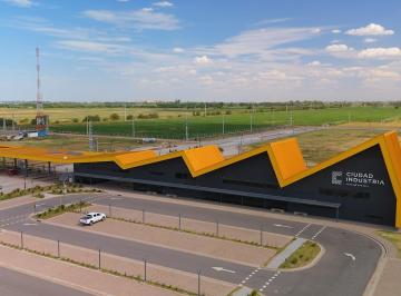 Terreno · 1m² · Venta de Nave Industrial en Funes