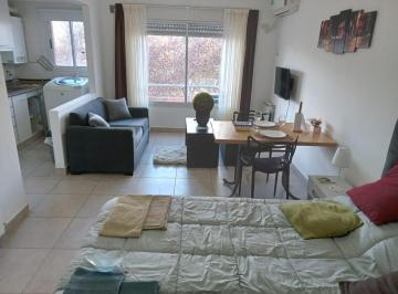 Departamento · 30m² · 2 Ambientes · 1 Cochera · Alquiler Monoambiente Premium Amoblado + Cochera en Balvaner