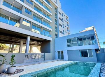 Departamento de 2 ambientes, Ituzaingó · Departamento Dos Ambientes Al Frente con Dormitorio en Suite Ituzaingó Norte!