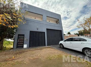 Local comercial · 200m² · 1 Ambiente · Almirante Brown y Blas Parera. Galpon. Alquiler