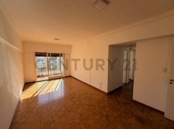 Departamento · 71m² · 4 Ambientes · Venta Depto 4 Amb con Balcon Muy Luminoso
