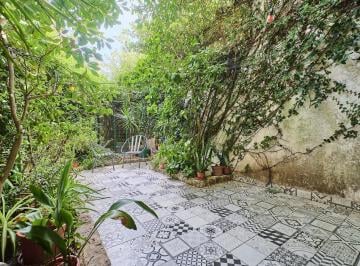 Bodega-Galpón · 49m² · 3 Ambientes · Venta Departamento Tipo PH - 3amb con Patio
