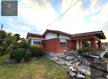 Casa · 450m² · 7 Ambientes · 2 Cocheras · Venta Casa 7 Ambientes Villa Ccarlos Paz|los Manantiales | Vista Privilegiada | Pileta