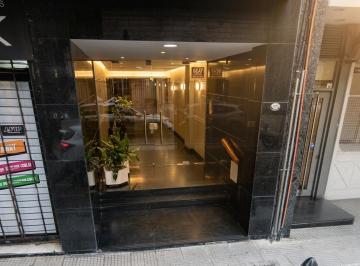 Departamento de 3 ambientes, Barrio Norte · 3 Amb. Plaza San Martín/b Norte en Exclusiva Zona a m de Todo! Ideal Prof, Extranjero o Estudiant