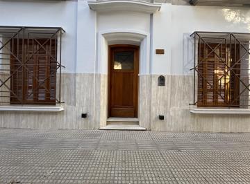 Casa de 5 ambientes, Barrio Cívico · Casa a Estrenar Para Uso Comercial