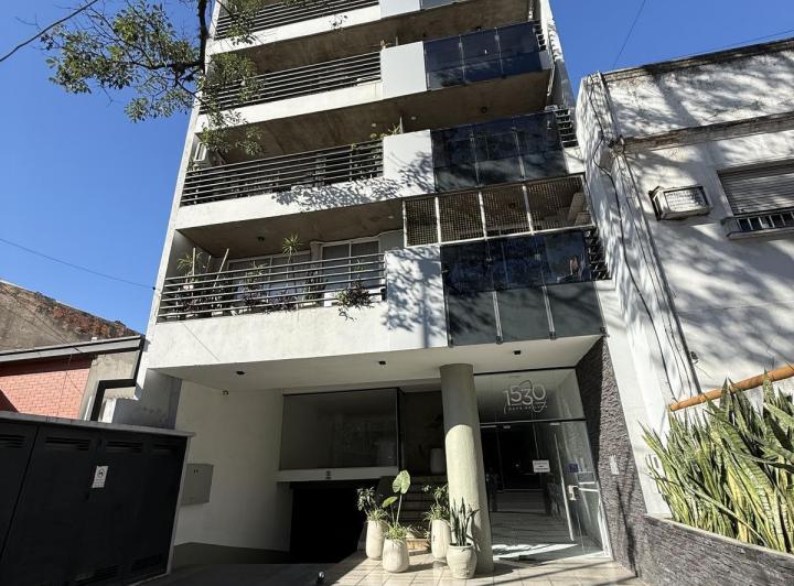 Departamento · 60m² · 2 Ambientes · 1 Cochera