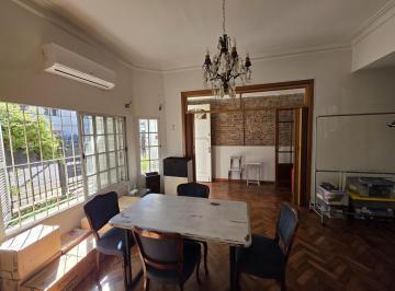 Casa · 160m² · 3 Ambientes · Venta Casa 3 Ambientes Olivos con Jardin y Terraza. Potencial de Ampliar a Gusto!