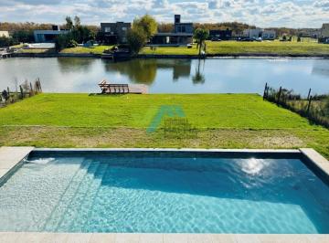 Casa · 293m² · 5 Ambientes · 2 Cocheras · Casa en Venta Ubicado en San Sebastian, Escobar, G. B. a. Zona Norte