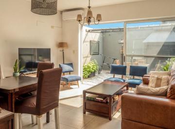 Casa · 98m² · 5 Ambientes · 1 Cochera · Casa en Venta en Barrio Saavedra a 1 Cuadra del Parque Saavedra