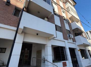 Departamento · 54m² · 4 Ambientes · Venta de Departamento en Pleno Centro de Santa Fe