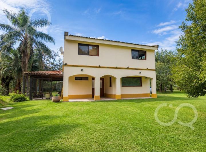 Casa · 4500m² · 8 Ambientes
