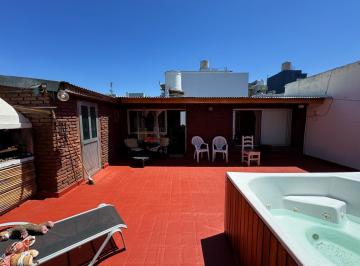 Bodega-Galpón · 115m² · 3 Ambientes · PH en Planta Alta en Venta en Victoria!
