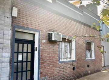 PH de 5 ambientes, Caballito · Venta PH de 5 Ambientes Sin Expensas en Caballito Norte con Quincho, Terraza y Parrilla.