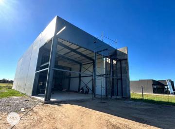 Local comercial · 375m² · 4 Ambientes · Local Comercial 375 m² - Calmo - Funes | Alquiler