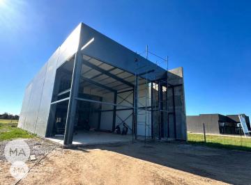 Local comercial · 375m² · 4 Ambientes · Local Comercial 375 m² - Calmo - Funes | Alquiler
