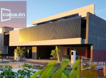 Casa · 175m² · 6 Ambientes · Dúplex en Alquiler en La Luisita | 3 Dorm. Escritorio en Planta Baja