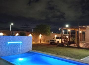 Casa de 3 ambientes, Santa Lucía · Moderna Casa con Lote de 1.500 m² | B° Privado | Santa Lucia, San Juan.