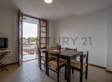 Departamento · 54m² · 3 Ambientes · 1 Cochera · Departamento en Venta en La Plata de 2 Dorm.