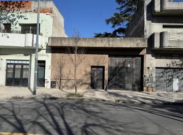 Terreno · 372m² · Venta Casa 4 Ambiente en Lote 370 m² Av Roca y Av Gral. Paz Villa Lugano
