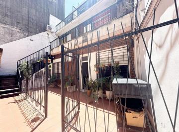 Bodega-Galpón · 44m² · 2 Ambientes · 1 Cochera · Departamento en Venta, Barrio Abasto, Rosario, 1 Dormitorio Tipo Duplex! Alquilado!