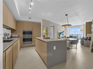 Departamento · 79m² · 2 Ambientes · 1 Cochera · Departamento en Venta en Hollywood, Miami, Florida