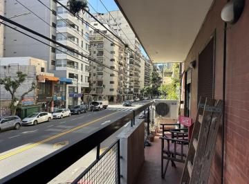 Departamento · 80m² · 4 Ambientes · Venta Depto 3 Amb, Excelente Ubicacion