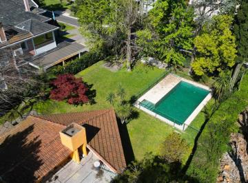 Casa · 65m² · 1 Ambiente · 2 Cocheras · Monoambiente en Mapuche