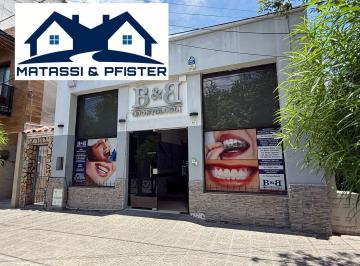 Local comercial · 160m² · 7 Ambientes · Alvear Al 400 Local Importante Para Oficina Consultorios