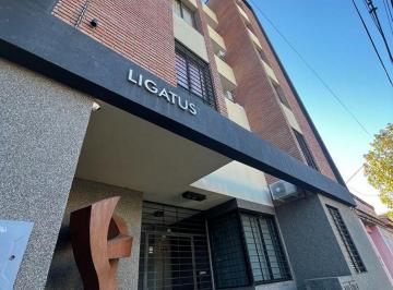 Departamento de 1 ambiente, Córdoba · B° Alto Alberdi - un Dormitorio con Balcon Frente!