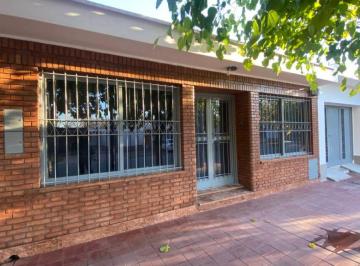Casa en Alquiler de 7 ambientes · Casa en Alquiler, Barrio IV Agua y Energia, Godoy Cruz.
