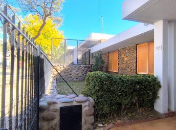 Casa · 150m² · 5 Ambientes · 1 Cochera · Venta Casa Barrio Supe Calle Chiclana Godoy Cruz