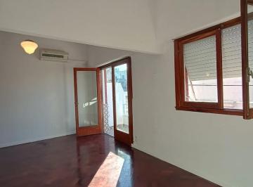 Departamento · 29m² · 1 Ambiente · Departamento Reciclado de 1 Ambiente Divisible con Balcón
