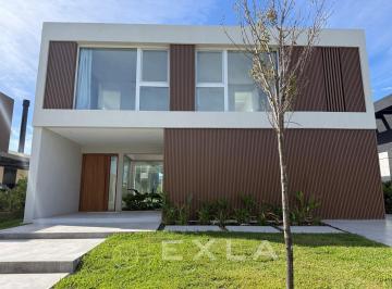 Casa · 270m² · 5 Ambientes · 1 Cochera · Casa en Alquiler en Carpinchos, Nordelta, Tigre