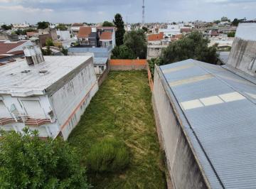 Casa · 432m² · 6 Ambientes · Lote de 570 m² en Venta Lomas de Mirador.