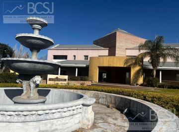 Quinta vacacional · 650m² · 9 Ambientes · 6 Cocheras · Casa Quinta en Richet Zapata