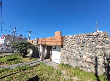 Foto · Gran Casa Esquina en Barrio Parque Latino