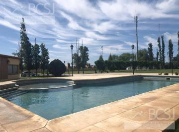 Quinta vacacional · 562m² · 16 Ambientes · Quinta en Santa Lucia - San Lorenzo Entre Colon y San Juan