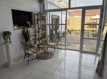 PH · 92m² · 5 Ambientes · 1 Cochera · PH 4 Ambientes en Alquiler - Barrio Las Avs