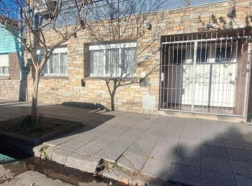 PH · 90m² · 3 Ambientes · 1 Cochera · PH - San José