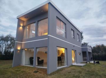 Casa de 3 ambientes, San Andrés de Giles · Casa 120 m² Lote 11.000 m + 1 Cabaña 53 m + Opción 4 Cabañas Mas 120 m² a Construir Aprox