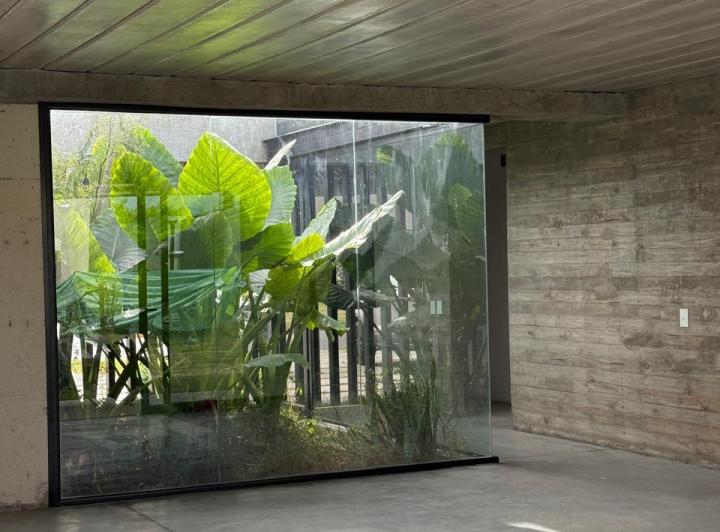 Casa · 112m² · 5 Ambientes · 4 Cocheras