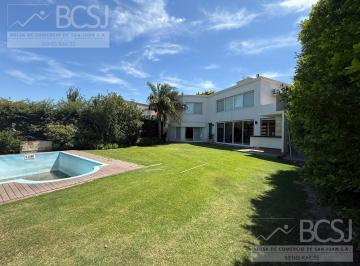 Casa · 450m² · 9 Ambientes · 4 Cocheras · Casa en B° Privado Palmares del Sol